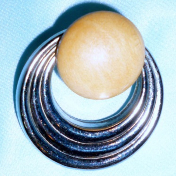 Vintage Mid-Century Modern Natural Wood And Silver Earrings - Picture 4 of 5